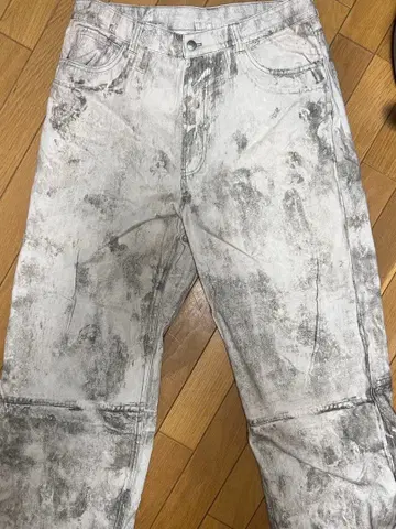 ZARA 화이트 그레이 데님 팬츠