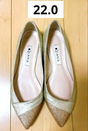 DIANA 골드 플랫슈즈