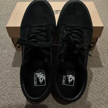 VANS ULTRACUSH 블랙 스니커즈 새상품급