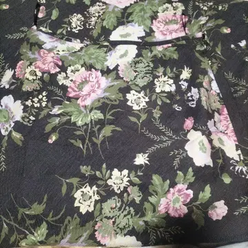 로라 애슐리 롱 스커트