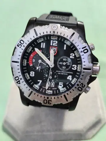 특가 컨디션 최상 LUMINOX 다이버 프로페셔널 8150/8350