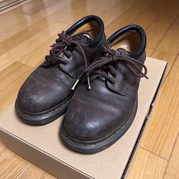 닥터마틴 5홀 빈티지 로퍼 브라운