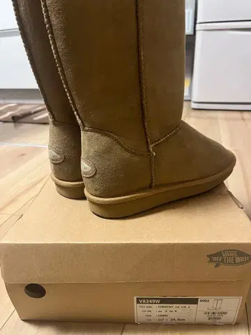VANS V8349W 카멜 어그 부츠