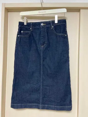 23구 DENIM 스커트 새상품급