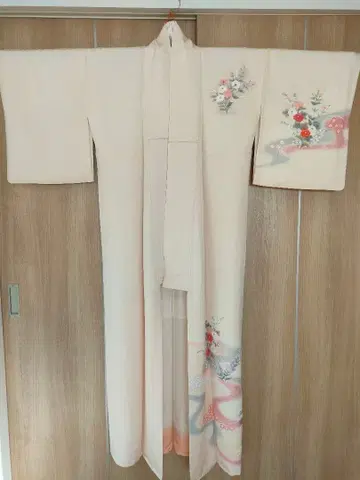 라이트 핑크 꽃무늬 자수 기모노