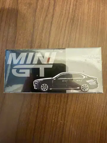 miniGT 1/64 BMW i7