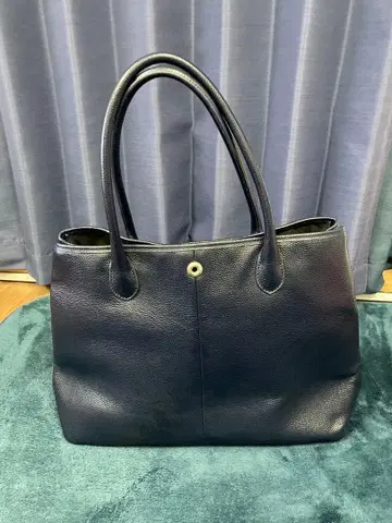 유나이티드 애로우즈 A DAY IN THE LIFE 가죽 토트 네이비