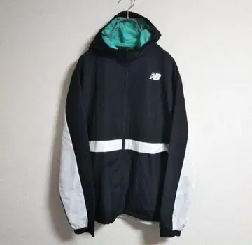 new balance 윈드 브레이커 사이즈 M
