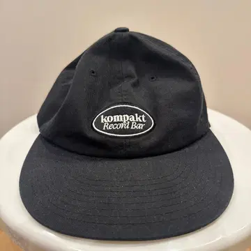 kompakt Record Bar 블랙 캡