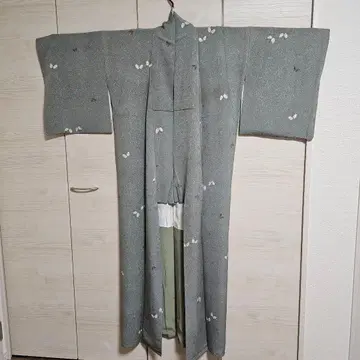 화장 69.5! 순수 실크 나비 패턴 코몬 짙은 녹색