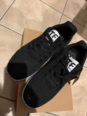 블랙 스포츠 슈즈 택 포함 새상품