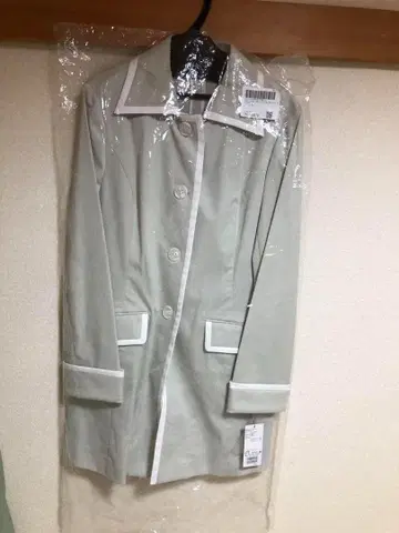 새상품 하바나이스트립 모던 브로큰 트윌 스텐카라 코트 L