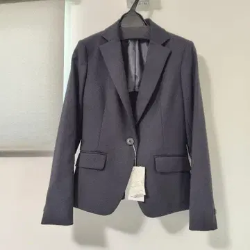 미사용 새상품 컴시즘 여성 수트 자켓 XS