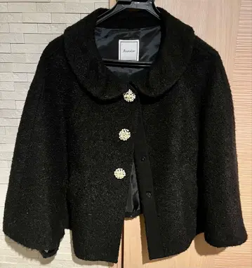 Anatelier 블랙 노카라 자켓