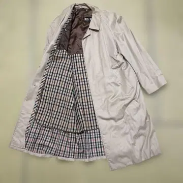 DAKS 베이지 트렌치코트