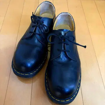 닥터마틴 1925 스틸토 가죽 신발