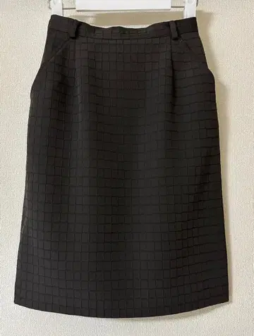 엠보 패턴 타이트 스커트 포켓 있음 다크 브라운 여성용 9호