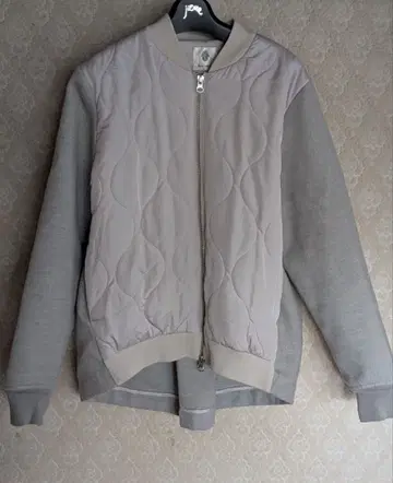 Bou Jeloud 그레이 퀼팅 절개 자켓