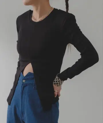 파슬리 Pasterip 파워 숄더 슬릿 티