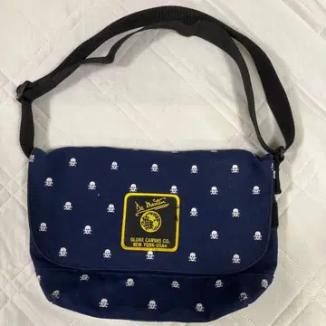 De Martin BEAMS 콜라보 스컬 패턴 네이비 숄더백