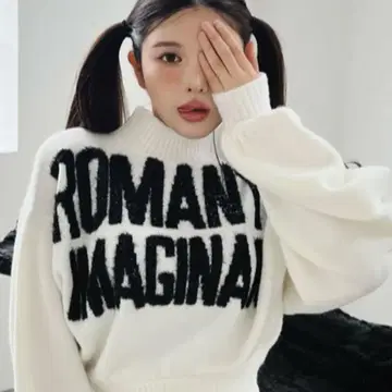 다리치 그래픽 볼륨 니트탑 다리치