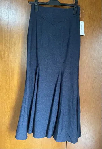 [ 택 포함 새상품 ] 내추럴 뷰티 베이직 머메이드 스커트 데님