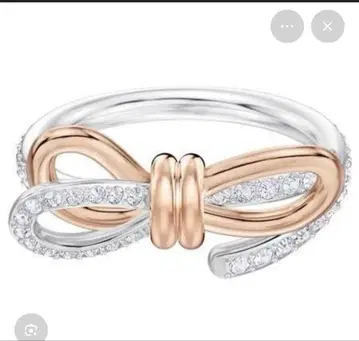 Swarovski 크리스탈 후프 귀걸이