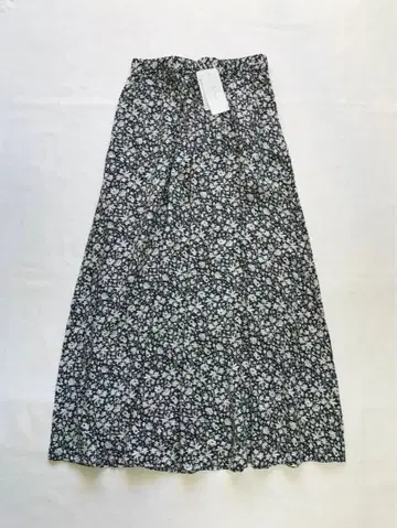 스커트 꽃무늬