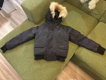 Canada Goose 다운 자켓 네이비