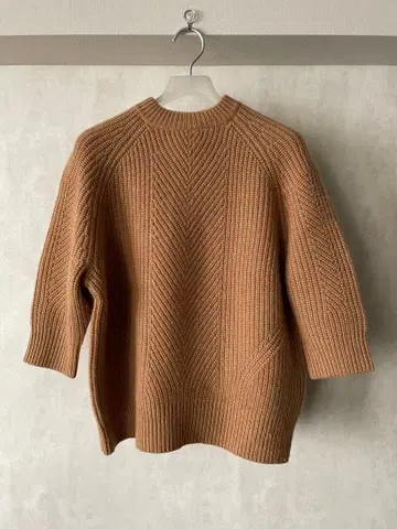 [ DEMYLEE / 데 ] 캐시미어 100% 니트 카멜