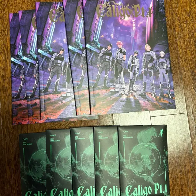 플레이브 퓨지티브 포토카드 앨범 일괄판매