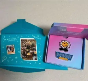 FANTASTICS 5주년 기념 굿즈 핀 배지