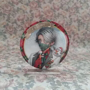 제5인격 버틀러스 카페 크리스마스 캔뱃지 납관사 이솝 칼