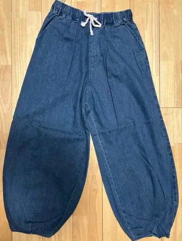 SM2 데님 트윌 밑단 턱 배럴 팬츠 M 블루