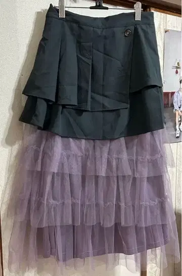 [ 라파모 프로듀스 ] 이소재 사용 도킹 샤샤 스커트 오가와 미코