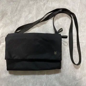 미레스트 멀티 숄더백