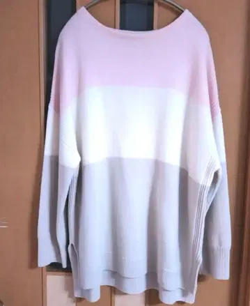 23구 오프숄더 니트 긴팔 그라데이션