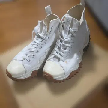 화이트 스니커즈 러버 토캡