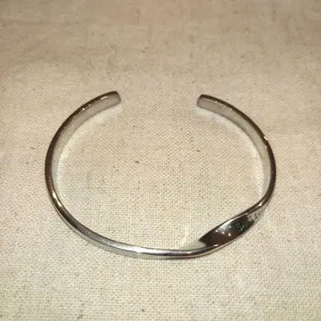 Paul Smith 실버 오픈 뱅글 트위스트 로고 멀티 컬러