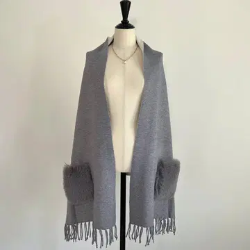 최신작 미사용 새상품 포켓 퍼 판초 가디건