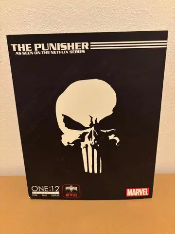 메즈코 퍼니셔 넷플릭스판 mezco 피규어