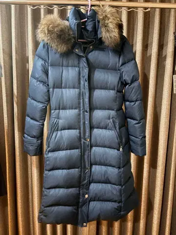 네이비 후드 부착 롱 다운 자켓