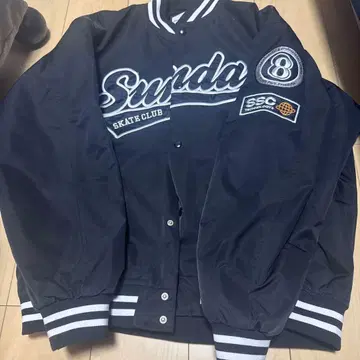 SUNDAY SKATE CLUB 바시티 자켓 블랙