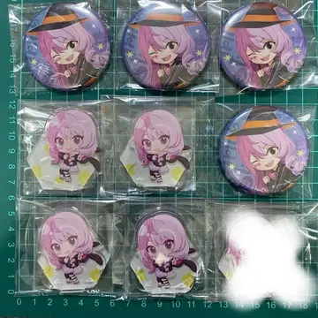 #컴퍼스 메구메구 홈 아크릴 스탠드 컴퍼스 카페 할로윈 캔뱃지