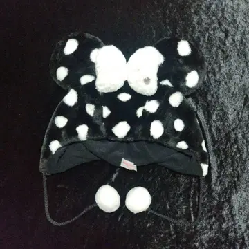 새상품급 도쿄 디즈니 리조트 미니 팬캡 도트 화이트 블랙 레어