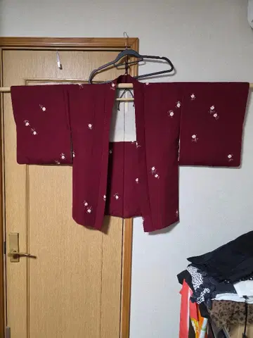 와인 레드 꽃무늬 자수 겉옷