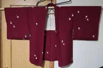 와인 레드 꽃무늬 자수 겉옷