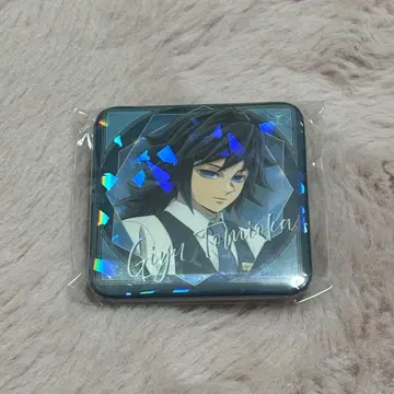 모크테일 바 토미오카 기유 글리터 캔 배지