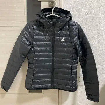 adidas 후드 부착 블랙 다운 자켓