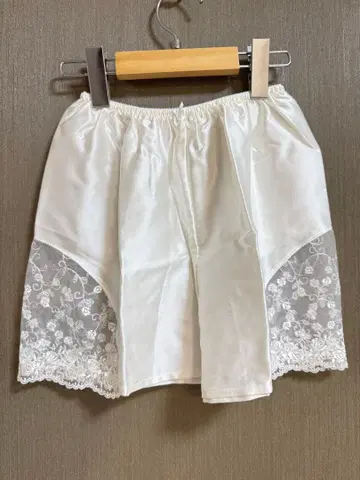 브라이덜 이너 새틴 레이스 포함 화이트 M